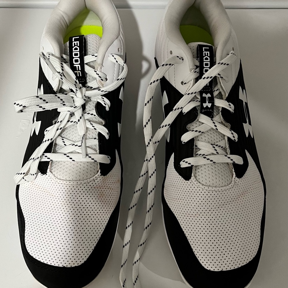 Under Armour Leadoff Womens Cleats